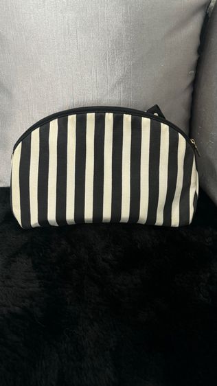 Christian Dior Cosmetic Bag กระเป๋าเครื่องสำอางค์ คริสเตียน ดิออร์  รูปที่ 5