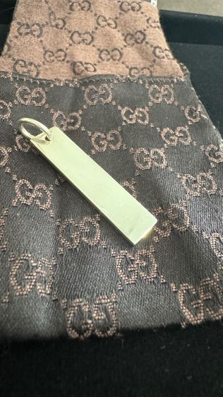 GUCCI จี้ป้ายโลโก้สีเงิน เงินแท้925 รูปที่ 4