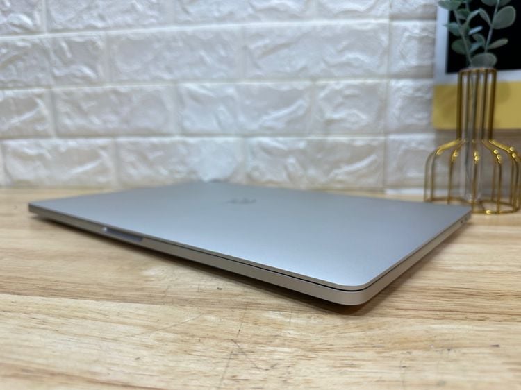 MacBook Pro (16-inch, 2019,Four Thunderbolt 3 ports) 6-Core Intel Core i7 Ram16GB SSD512GB Silver รูปที่ 8