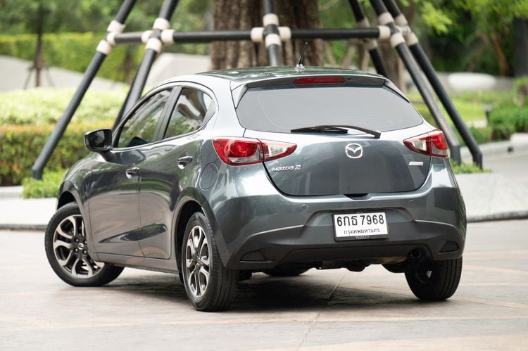 Mazda Mazda 2 2016 1.5 XD High Plus Sedan ดีเซล ไม่ติดแก๊ส เกียร์อัตโนมัติ เทา รูปที่ 4