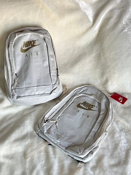 กระเป๋าเป้ Nike รูปที่ 3
