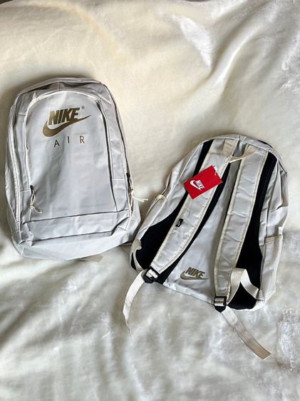 กระเป๋าเป้ Nike รูปที่ 2