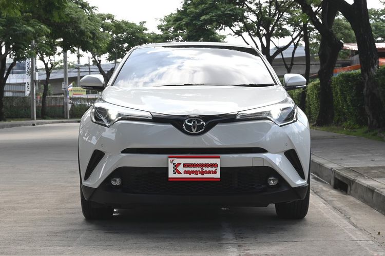 Toyota C-HR 2018 1.8 Entry Utility-car เบนซิน ไม่ติดแก๊ส เกียร์อัตโนมัติ ขาว รูปที่ 2