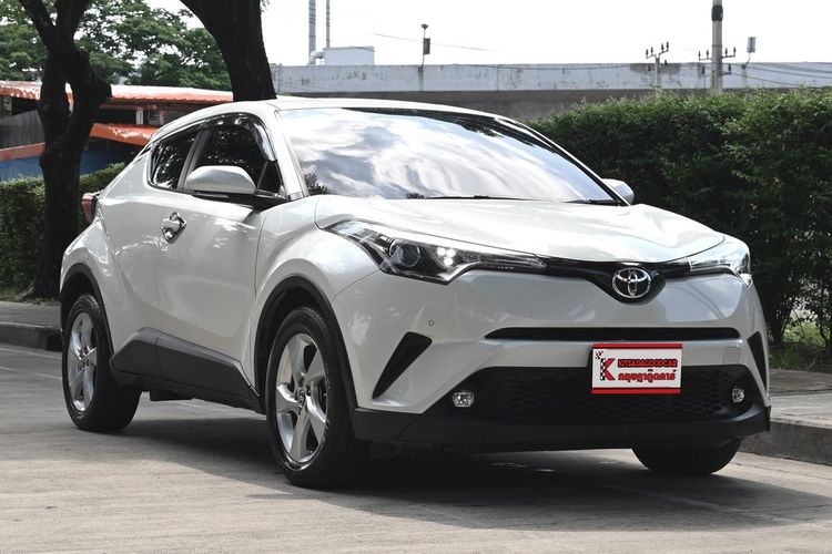 Toyota C-HR 2018 1.8 Entry Utility-car เบนซิน ไม่ติดแก๊ส เกียร์อัตโนมัติ ขาว