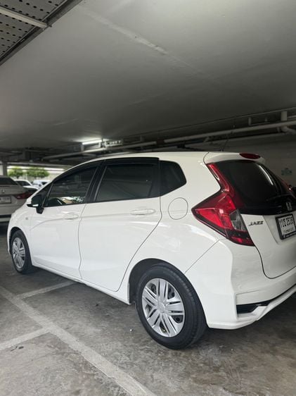Honda Jazz 2020 1.5 S เบนซิน LPG เกียร์ธรรมดา ขาว รูปที่ 3