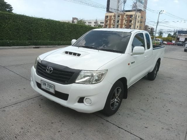 Toyota Hilux Vigo Champ 2014 Cab 2.5 J Pickup ดีเซล ไม่ติดแก๊ส เกียร์ธรรมดา ขาว