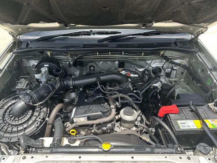 Toyota Fortuner 2012 2.7 V Utility-car เบนซิน ไม่ติดแก๊ส เกียร์อัตโนมัติ บรอนซ์เงิน รูปที่ 3