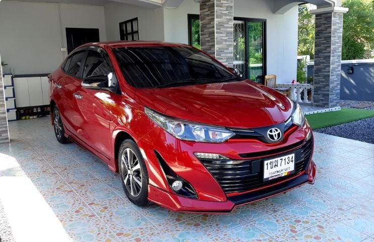 Toyota Yaris ATIV 2020 1.2 High Sedan เบนซิน ไม่ติดแก๊ส เกียร์อัตโนมัติ แดง