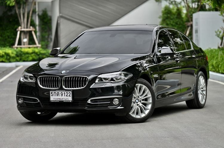 BMW Series 5 2016 525d Sedan ดีเซล ไม่ติดแก๊ส เกียร์อัตโนมัติ ดำ