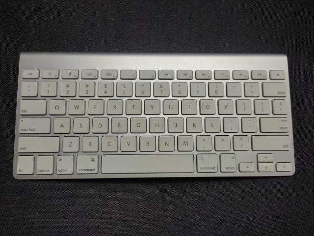 เม้าส์ และคีย์บอร์ด Apple Magic Keyboard สภาพดี ใช้งานปกติ