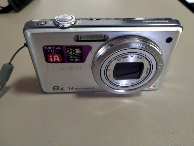 กล้องคอมแพค Panasonic DMC-FH20