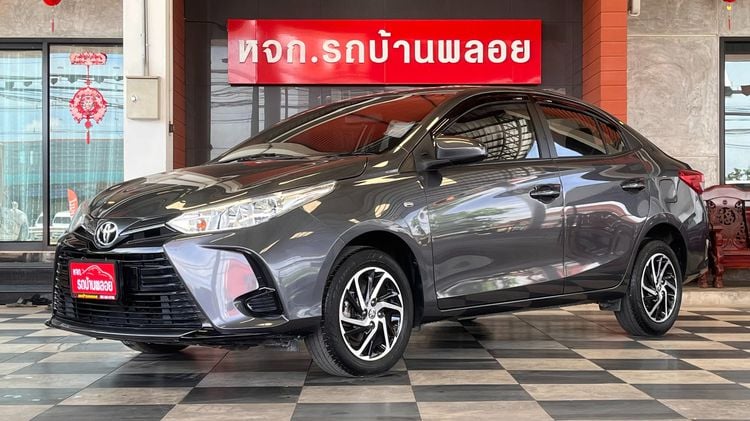 Toyota Yaris ATIV 2021 1.2 Entry Sedan เบนซิน ไม่ติดแก๊ส เกียร์อัตโนมัติ เทา รูปที่ 1