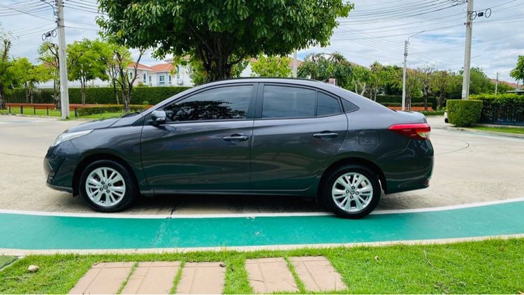 Toyota Yaris ATIV 2018 1.2 E เบนซิน ไม่ติดแก๊ส เกียร์อัตโนมัติ เทา รูปที่ 4