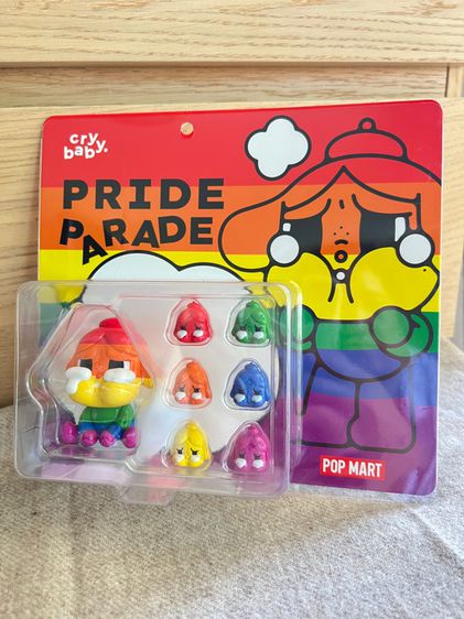 ตุ๊กตา CRYBABY Pride Parade Figurine