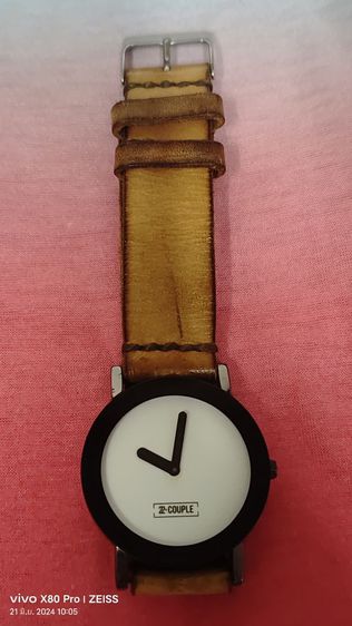 อื่นๆ ขาว ขายนาฬิกาข้อมือ2-coupleสายหนังแท้ สวยราคา300บาท