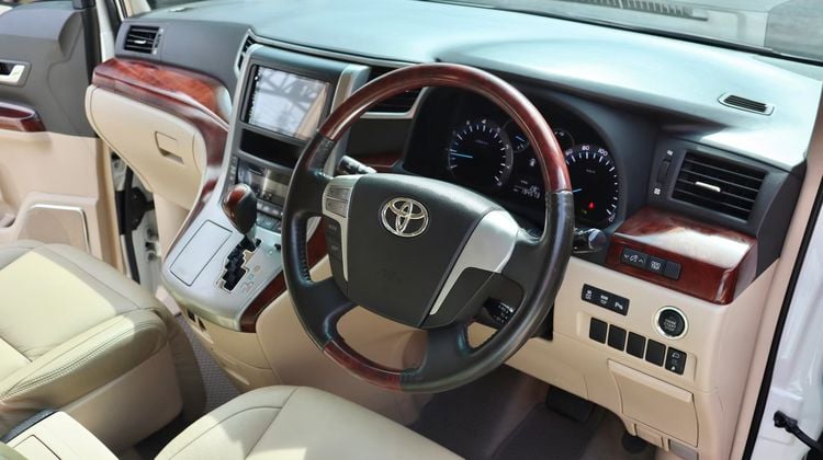 Toyota Alphard 2008 2.4 V Van เบนซิน ไม่ติดแก๊ส เกียร์อัตโนมัติ ขาว รูปที่ 2