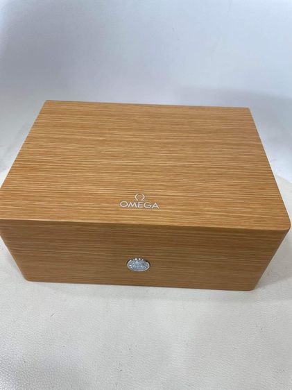 กล่องใส่นาฬิกา OMEGA แท้ กล่องไม้ สวยๆ รูปที่ 2