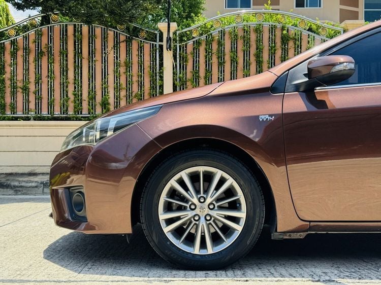 Toyota Altis 2015 1.8 E Sedan เบนซิน ไม่ติดแก๊ส เกียร์อัตโนมัติ น้ำตาล รูปที่ 3