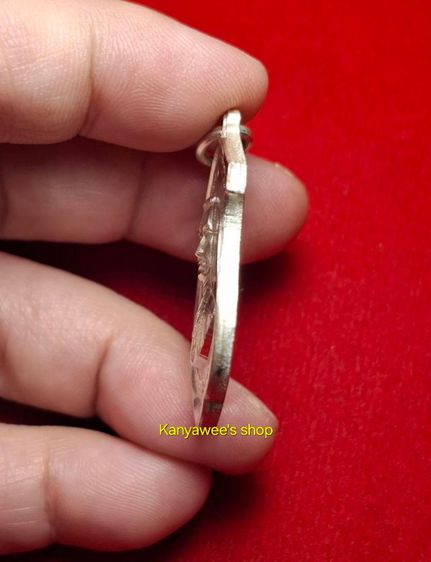 เหรียญเงิu พระบาทสมเด็จพระพุทธยอดฟ้าจุฬาโลกฯ sัชกาลที่ 1 วัดพระเชตุพนฯ ปี 2510.. รูปที่ 4