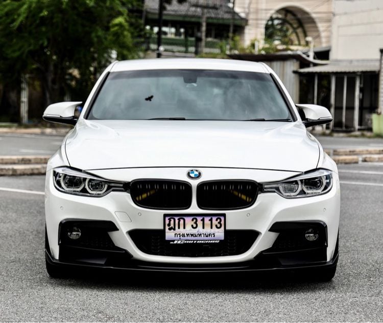 BMW Series 3 2016 330i Sedan เบนซิน ไม่ติดแก๊ส เกียร์อัตโนมัติ ขาว รูปที่ 2