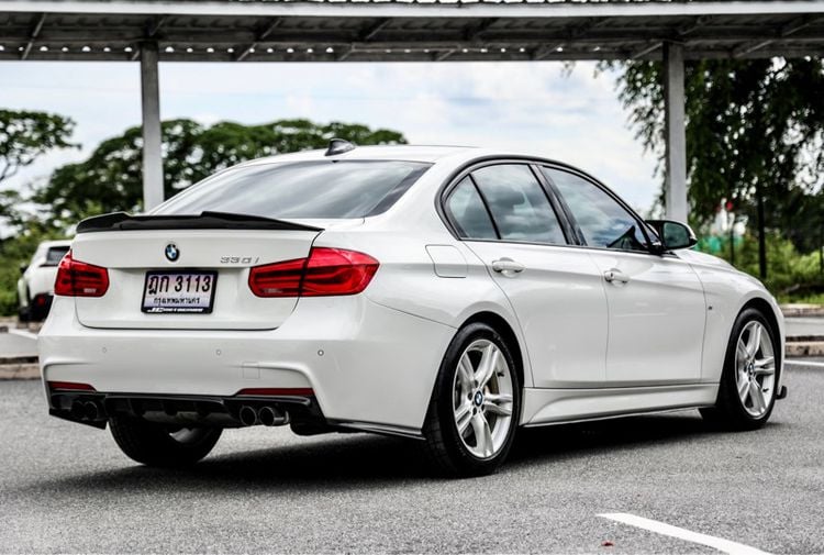 BMW Series 3 2016 330i Sedan เบนซิน ไม่ติดแก๊ส เกียร์อัตโนมัติ ขาว รูปที่ 4