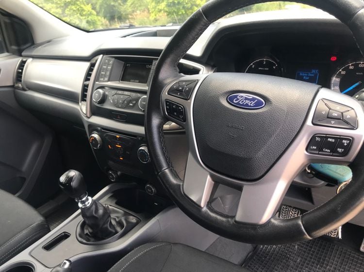 Ford Ranger 2017 2.2 XLT Pickup ดีเซล เกียร์ธรรมดา ดำ รูปที่ 4
