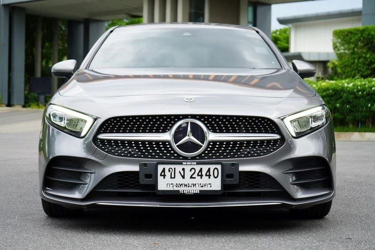 Mercedes-Benz A-Class 2019 A200 Sedan เบนซิน ไม่ติดแก๊ส เกียร์อัตโนมัติ เทา รูปที่ 2