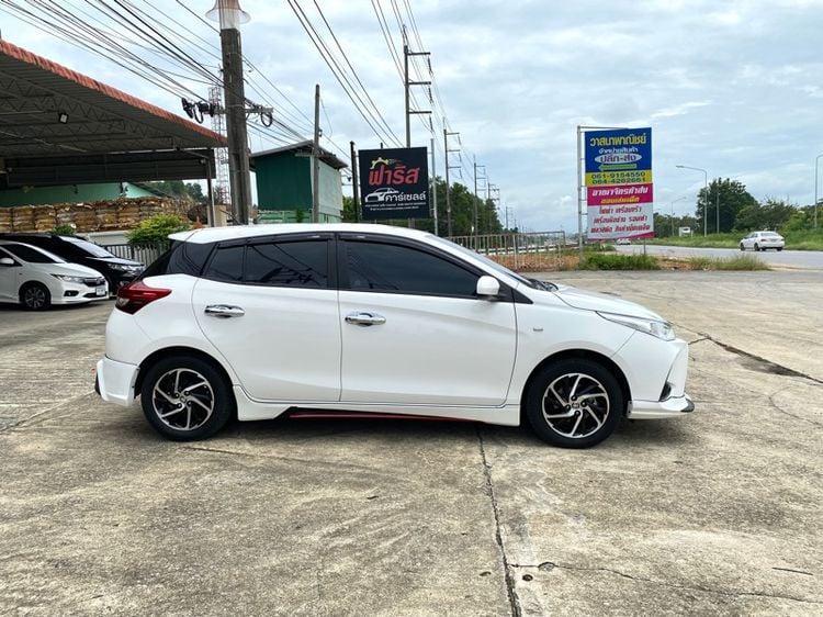 Toyota Yaris 2021 1.2 Sport Sedan เบนซิน ไม่ติดแก๊ส เกียร์อัตโนมัติ ขาว รูปที่ 4