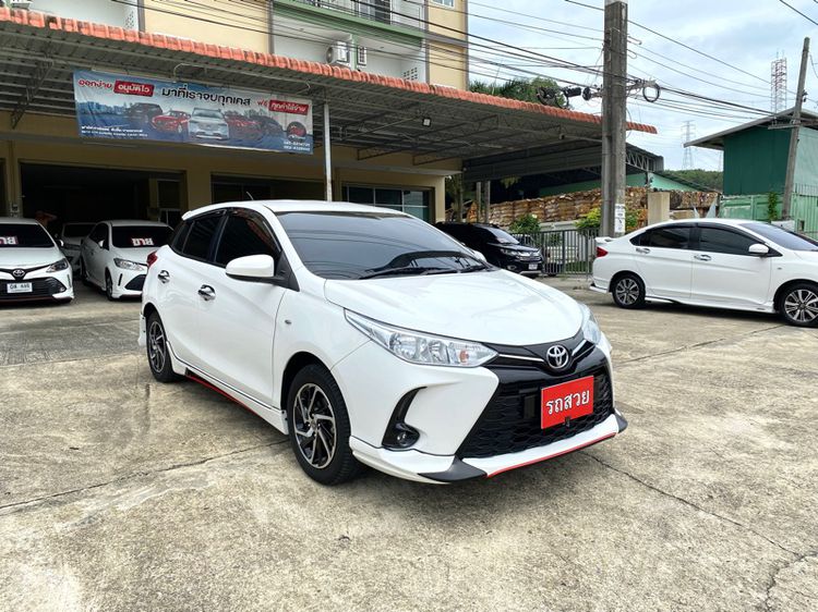 Toyota Yaris 2021 1.2 Sport Sedan เบนซิน ไม่ติดแก๊ส เกียร์อัตโนมัติ ขาว รูปที่ 3