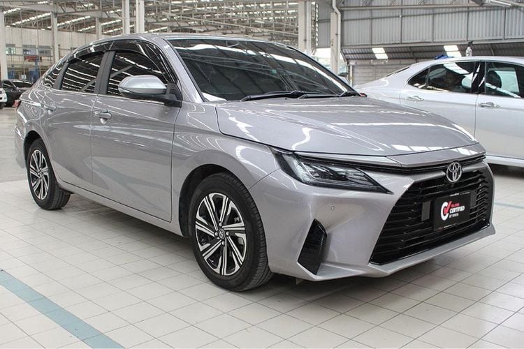 Toyota Yaris ATIV 2023 1.2 Sport Premium Sedan เบนซิน ไม่ติดแก๊ส เกียร์อัตโนมัติ เทา รูปที่ 4