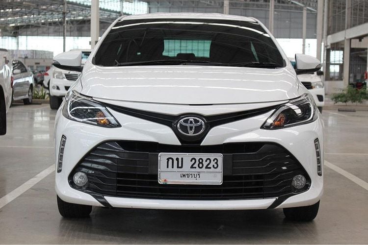 Toyota Vios 2021 1.5 Mid Sedan เบนซิน ไม่ติดแก๊ส เกียร์อัตโนมัติ ขาว รูปที่ 3
