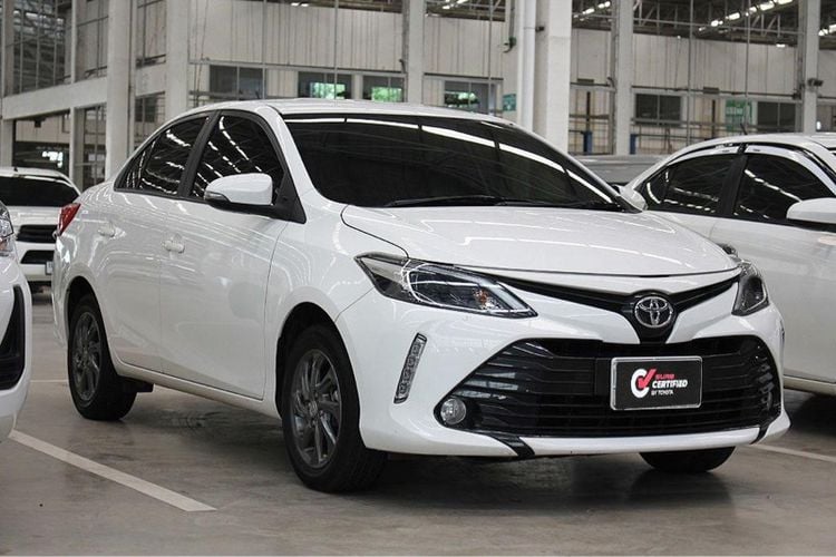 Toyota Vios 2021 1.5 Mid Sedan เบนซิน ไม่ติดแก๊ส เกียร์อัตโนมัติ ขาว รูปที่ 2