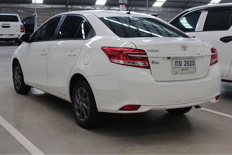 Toyota Vios 2021 1.5 Mid Sedan เบนซิน ไม่ติดแก๊ส เกียร์อัตโนมัติ ขาว รูปที่ 4
