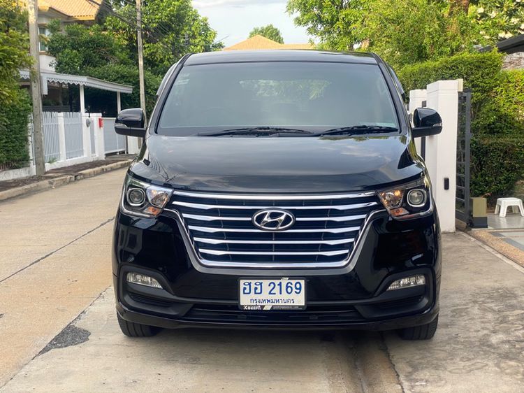 Hyundai H-1  2019 2.5 Elite Plus Utility-car ดีเซล ไม่ติดแก๊ส เกียร์อัตโนมัติ ดำ รูปที่ 2