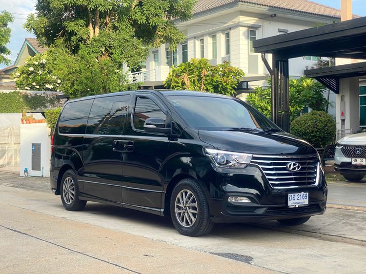 Hyundai H-1  2019 2.5 Elite Plus Utility-car ดีเซล ไม่ติดแก๊ส เกียร์อัตโนมัติ ดำ รูปที่ 3