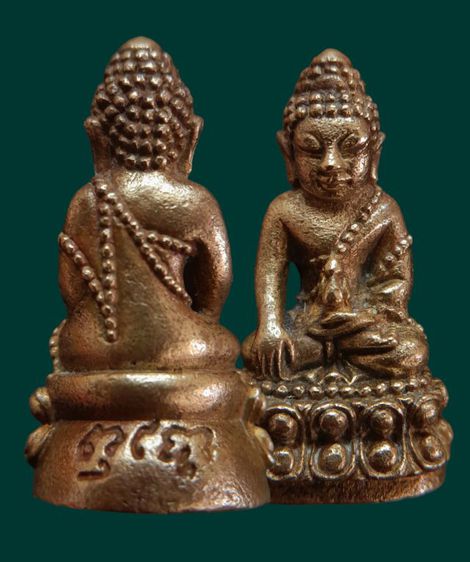 กริ่งหลังยันต์พุทโธ 