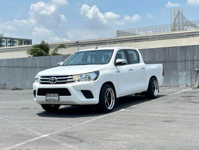 Toyota Hilux Revo 2016 2.4 E Pickup ดีเซล ไม่ติดแก๊ส เกียร์ธรรมดา ขาว รูปที่ 2