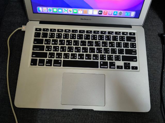 MacBook Air 13.3นิ้ว
ใช้งานปกติ บางเบา
สเปค Core i5    แรม 8GB  SSD 256GB
ตำหนิ แบตไม่เก็บไฟครับ 
มีตัวเครื่องอะแดปเตอร์

5500
นัดรับ ท่าพระ รูปที่ 7