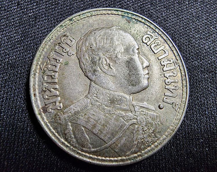 เหรียญไทย เหรียญร.6 หลังช้างสามเศียร สองสลึง ๒๔๖๒ ขอบสตางค์ เนื้อเงิน รุ่นมีจุดไข่ปลา นิยม ติด1ใน5 เป็นเหรียญแพง และ หายากสุด สวย เก่า แท้ ชัดเจน