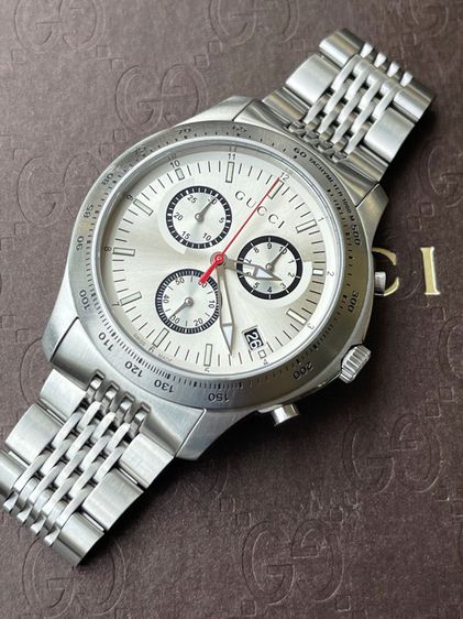 GUCCI Chronograph Swiss Movement Silver Dial YA126255 รูปที่ 9
