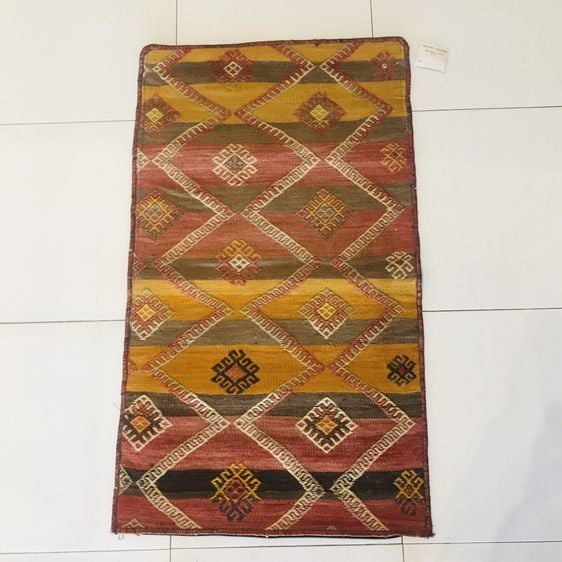 พรมและเสื่อ Vintage Handwoven Old Turkish Kilim (55 x 94 cm.) P1-50