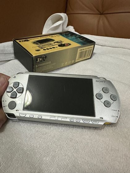 PSP รุ่น 1000 เมมโมรี่ 32 GB มีเกมพร้อมเล่น สภาพดี รูปที่ 2