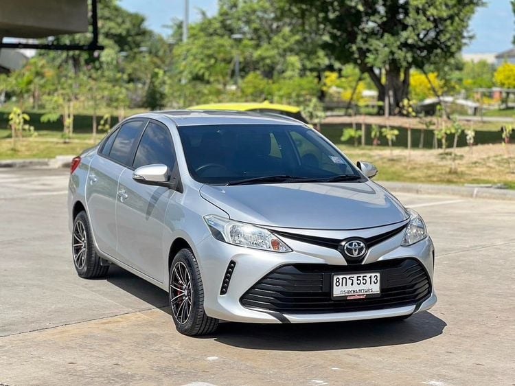 Toyota Vios 2019 1.5 J Sedan เบนซิน ไม่ติดแก๊ส เกียร์อัตโนมัติ เทา