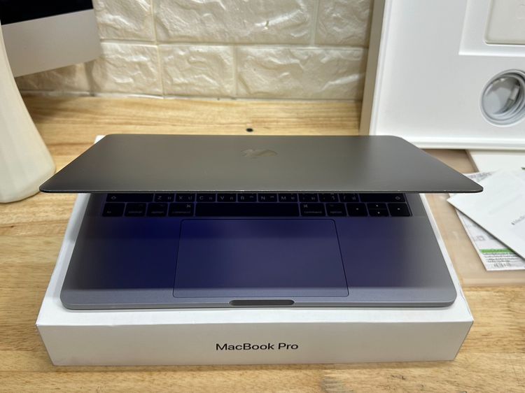 MacBook Pro 13.3-inch,2017 Four Thunderbolt 3 ports Ram8gb SSD256gb SpaceGray รูปที่ 5