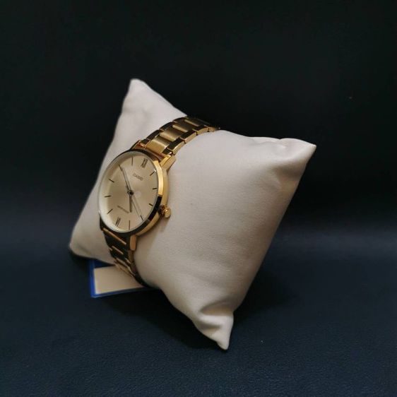 ขายนาฬิกาข้อมือผู้หญิงCasio Standardของใหม่ของแท้ร้อยเปอร์เซนต์ รูปที่ 3