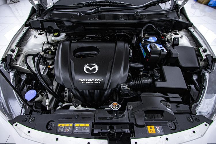 Mazda Mazda 2 2018 1.3 High Connect เบนซิน เกียร์อัตโนมัติ ขาว รูปที่ 4