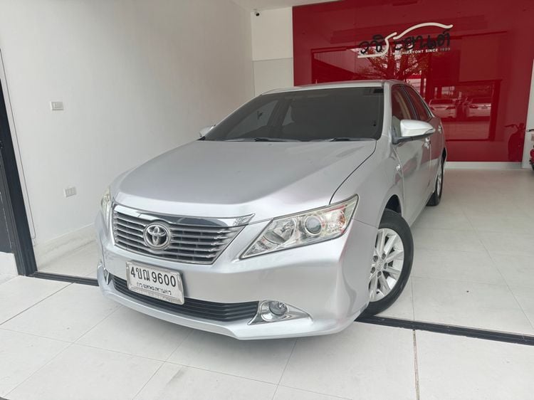 Toyota Camry 2.0g at ปี 2012