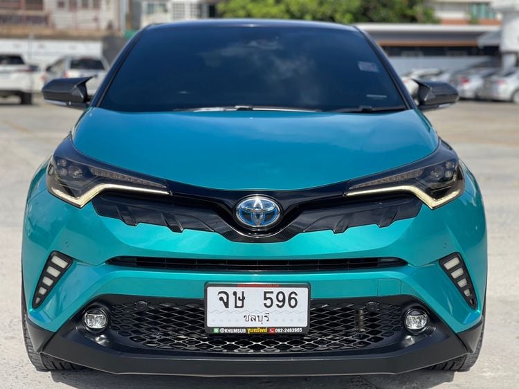 Toyota C-HR 2018 1.8 HV Hi Sedan เบนซิน ไม่ติดแก๊ส เกียร์อัตโนมัติ เขียว รูปที่ 2