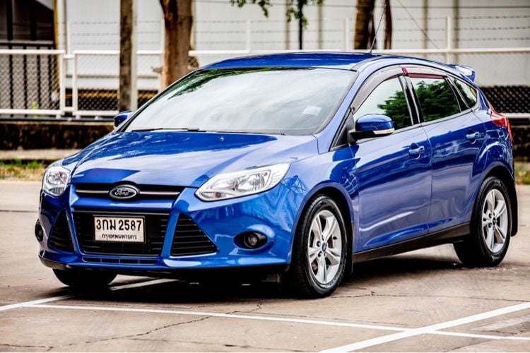 Ford Focus 2014 1.6 Trend Sedan เบนซิน ไม่ติดแก๊ส เกียร์อัตโนมัติ น้ำเงิน รูปที่ 1