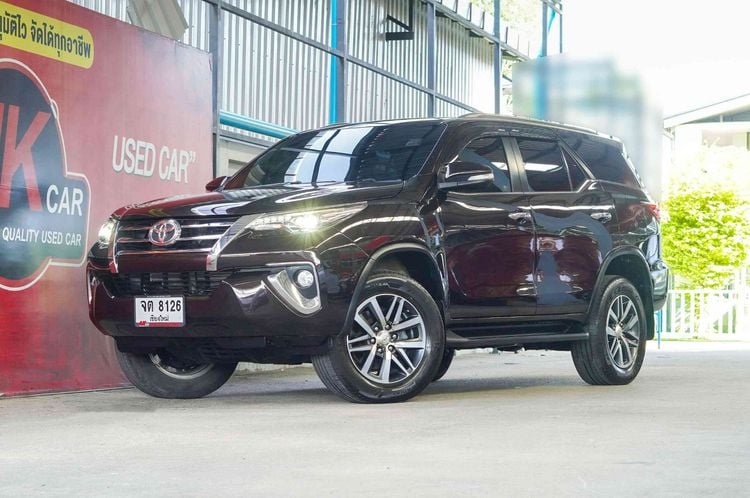 Toyota Fortuner 2017 2.4 V Utility-car ดีเซล เกียร์อัตโนมัติ น้ำตาล